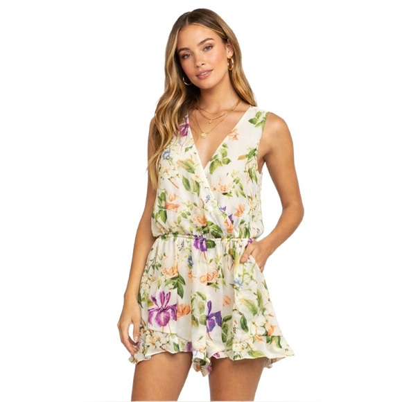 Show Me Your MuMu Pants - Show Me Your MuMu “RiRi” Sleeveless floral romper 🌸 Pretty ruffle cottagecore 🎀